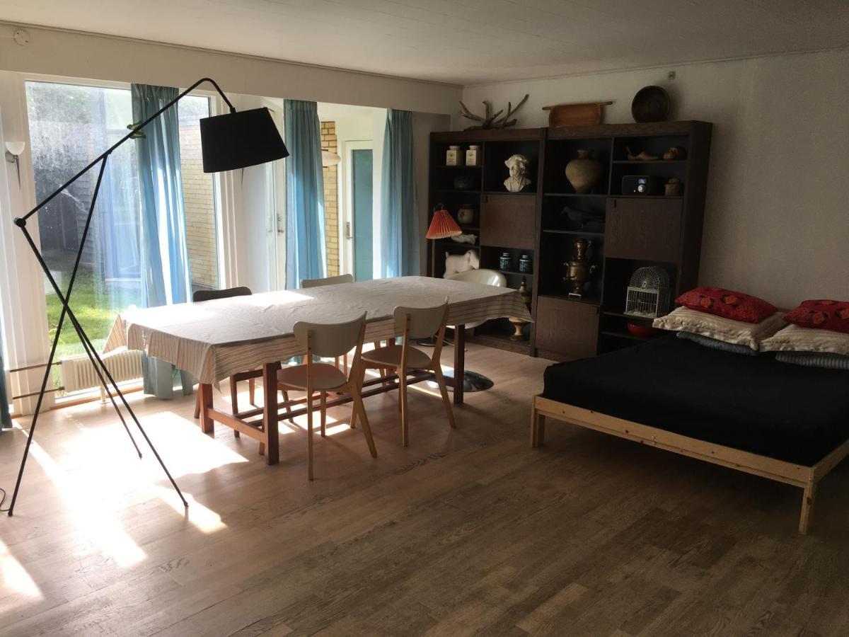 Quiet Villa Apartment Close To Everything Odense Bagian luar foto